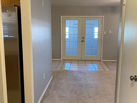 4th image of 3803 NW Meadowbrook Dr
