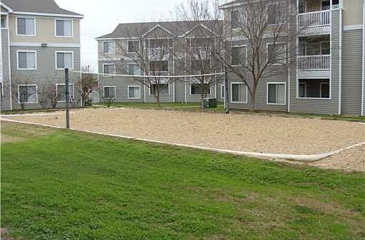 4th image of 521 Southwest Pkwy APT 302