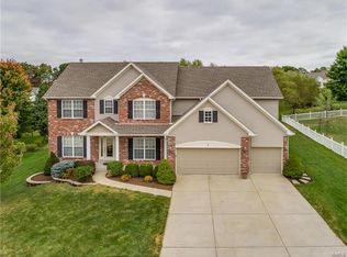 3 Crestwyck Ct, Lake Saint Louis, MO 63367