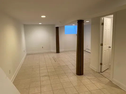 Rented by Owner | media 32