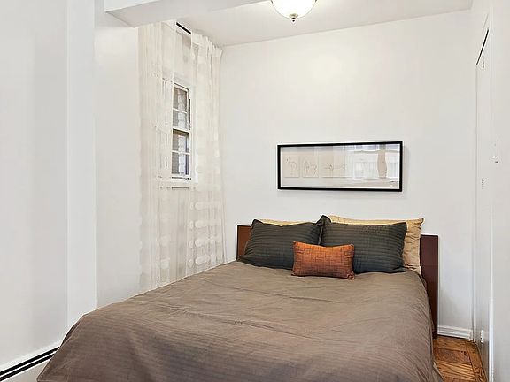 3rd image of 40 Sutton Pl APT 3A