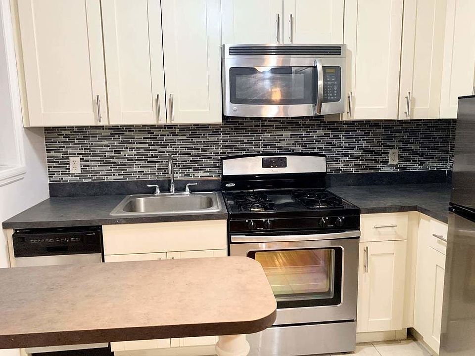 1st image of 453 W 125th St APT 4