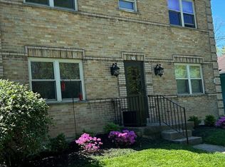 37 Euclid Ave APT 1, Cincinnati, OH 45215