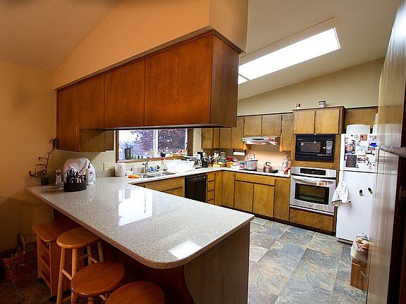 New quartz countertops