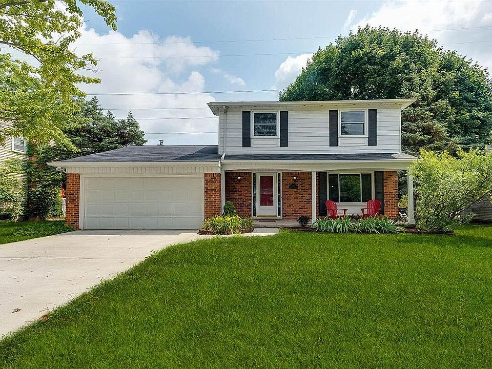 1st image of 2685 Foster Ave