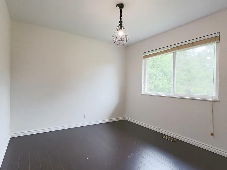 660 Kenwood Rd — Photo 18