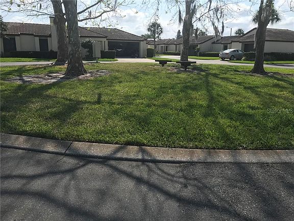 2nd image of 1917 Sycamore Cir #17