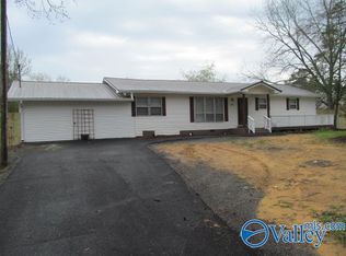 2834 George Wallace Dr, Albertville, AL 35951