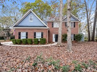 2611 Peregrine Ct, Suwanee, GA 30024