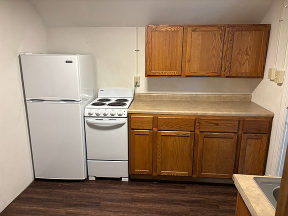 5th image of 202 N Front St #B