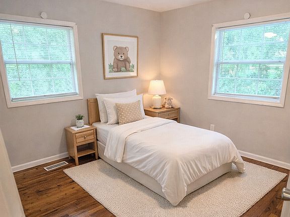 3rd image of 97 Harper Rd SE