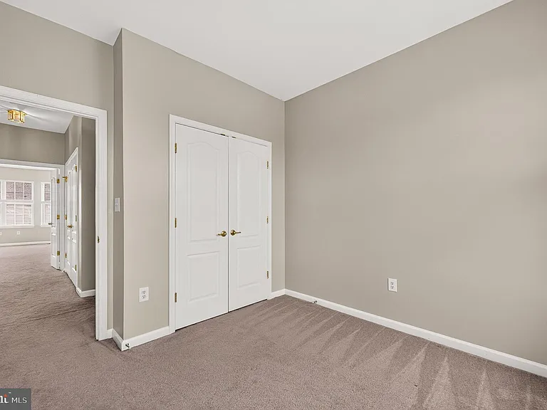6805 Oregano Ln — Photo 43