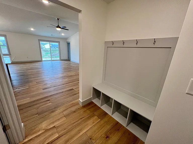 4650 Pierce Dr — Photo 26