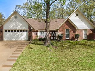 414 Locust Grove Dr, Cordova, TN 38018