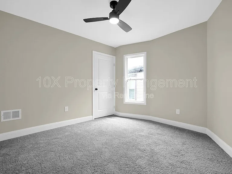 555 Kimball Pl — Photo 15