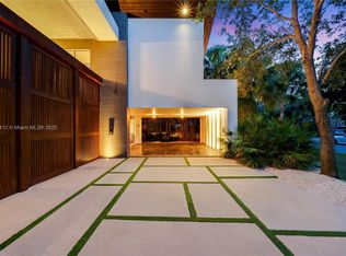 Tropical Isle Homes Sub 2n, Key Biscayne, FL 33149
