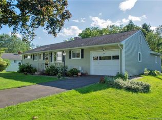 49 Davenport Rd, West Hartford, CT 06110