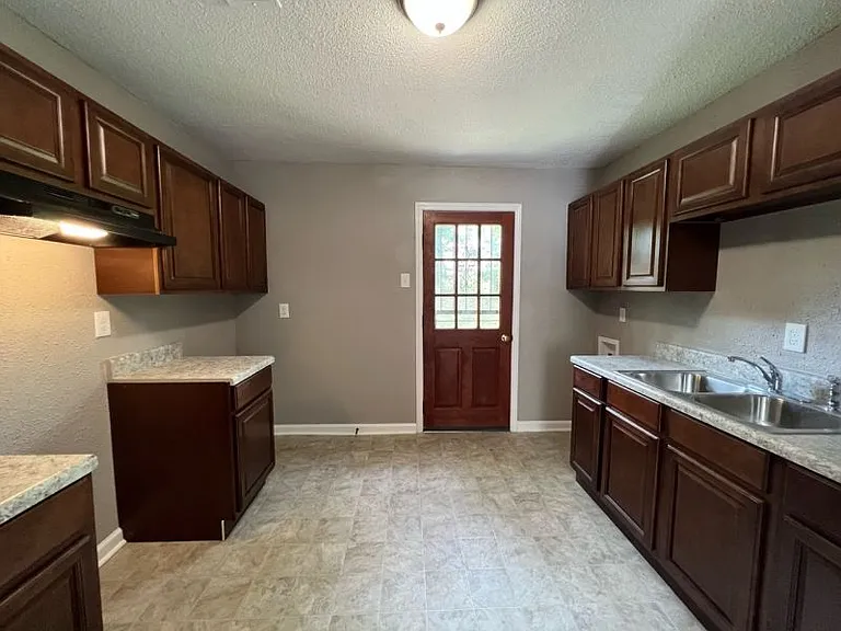 4433 Range Line Rd — Photo 4