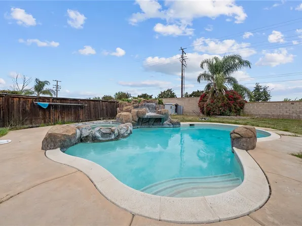 31250 Comotilo Ct, Temecula, CA 92592