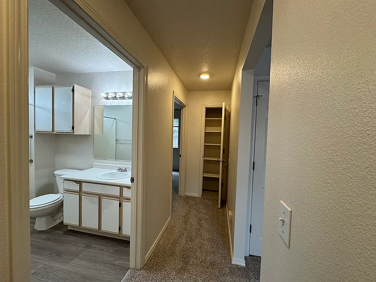4343 W Rose Hill St #4301-202 — Photo 4