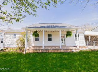 115 Love Dr, Harriman, TN 37748