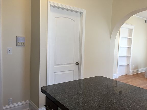 5th image of 2923 N Milwaukee Ave Ste 2F