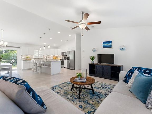 2nd image of 7098 Muncey Rd