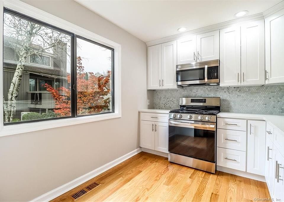 Oronoque Village Apartments Stratford, CT Zillow