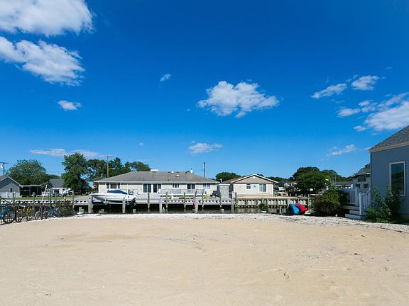 5th image of 35 Brower Dr