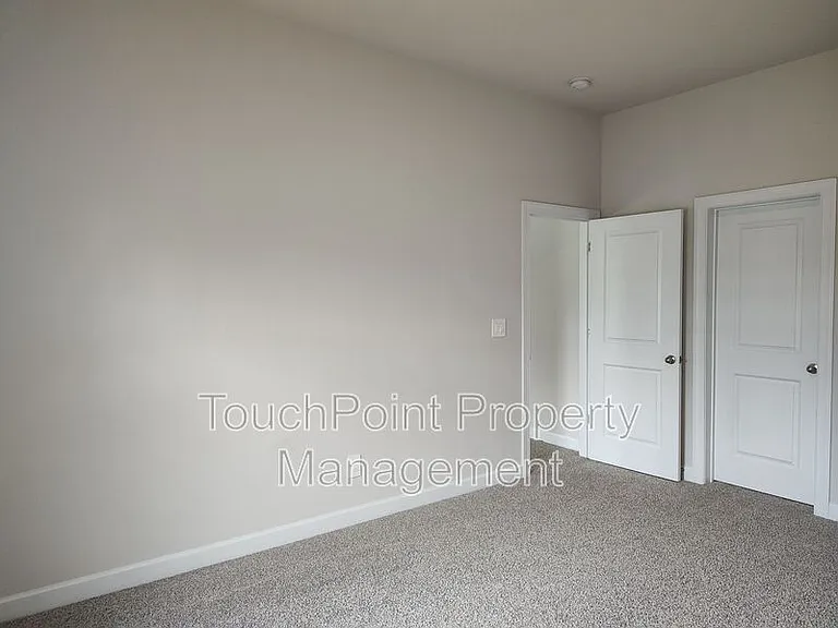 115 Sentinel Ct — Photo 32