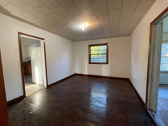 3rd image of 300 E 17th Ave