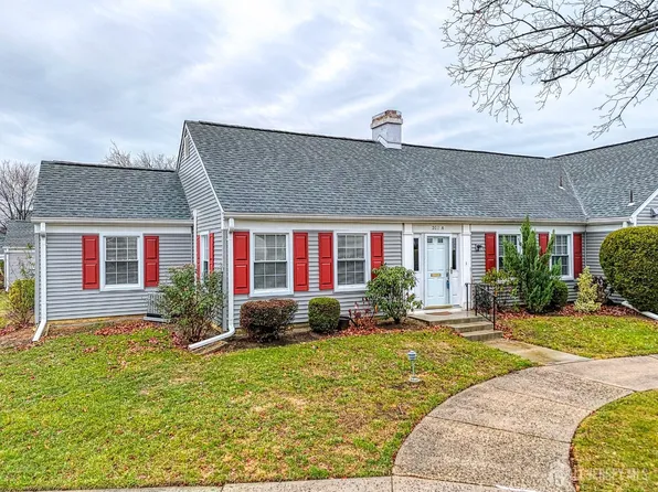 201 Old Nassau Rd #A, Monroe Township, NJ 08831