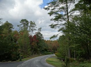 6 Meadow Brook Dr, Fletcher, NC 28732