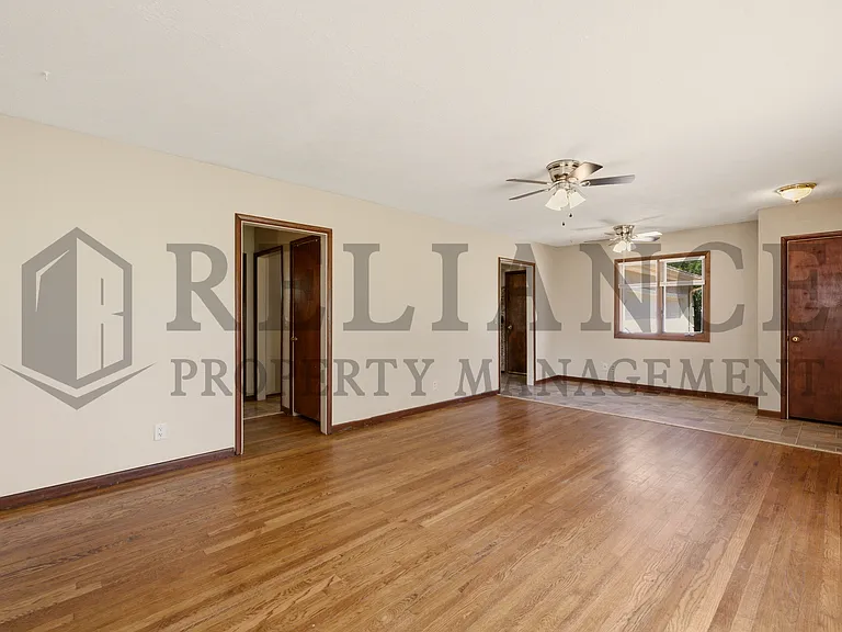 4853 S Madison Ave — Photo 17
