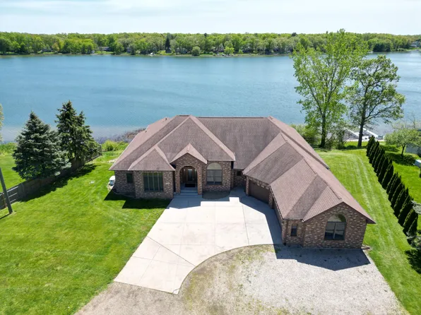 419 X Y Ave W, Vicksburg, MI 49097