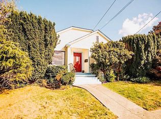 2121 F St, Eureka, CA 95501