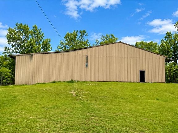 3rd image of 377 Paulk Rd