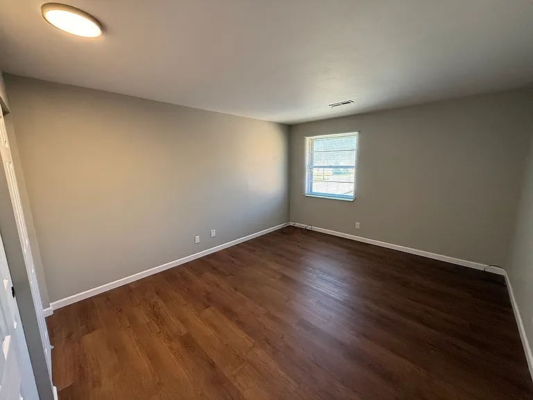 933 W Main St #933 — Photo 7