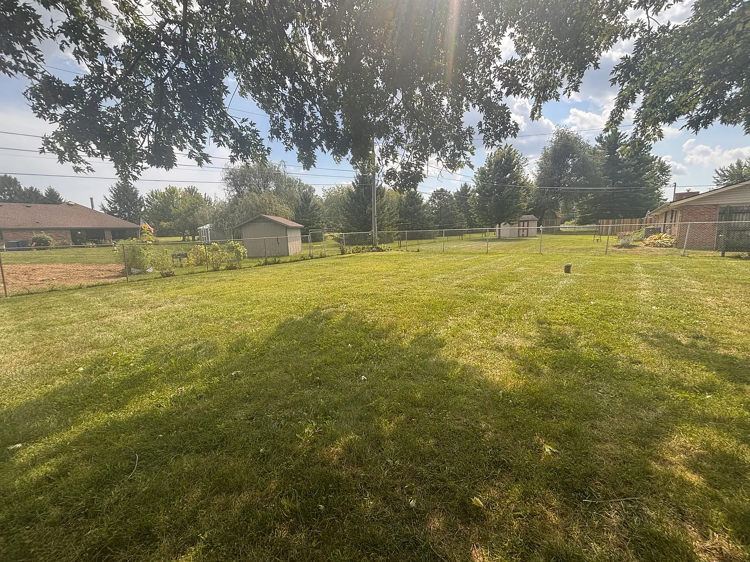 3 bed, 1350 sqft, $2,000 — Photo 2