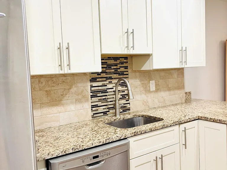 11741 N Shore Dr — Photo 3