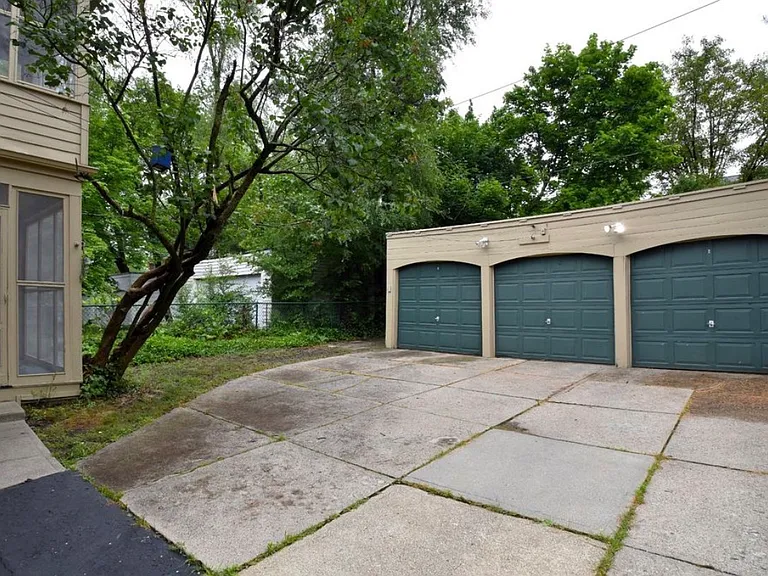 3673 Lynnfield Rd — Photo 12