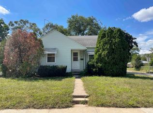 657 Sherman Ave, Waterloo, IA 50703
