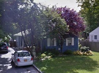 321 5th Ave, Saint James, NY 11780