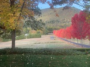 925 Galls Creek Rd, Gold Hill, OR 97525