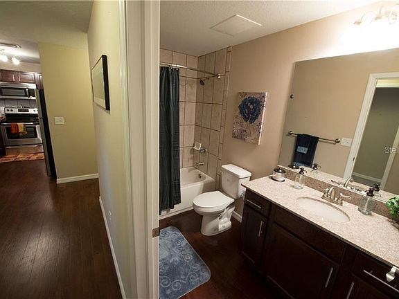 3rd image of 406 N Hubert Ave APT 205