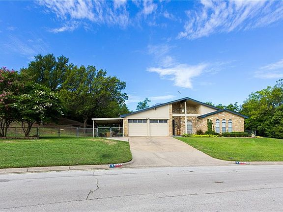 2nd image of 3741 Wendell Dr