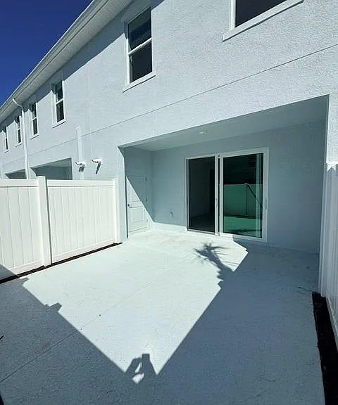 14792 Bluewater Rd — Photo 11