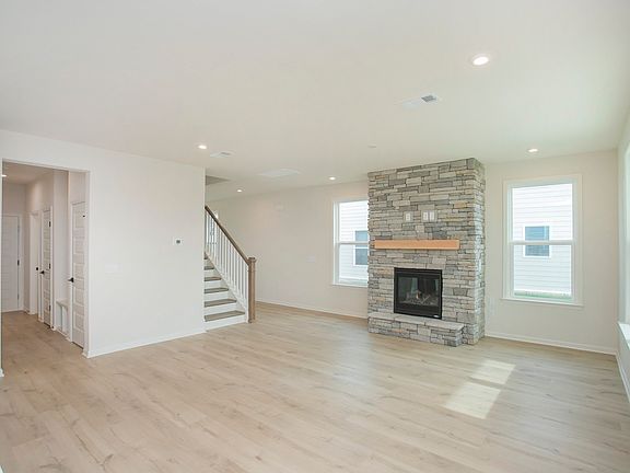 4th image of 815 Pleasant Ridge Run Lot 250