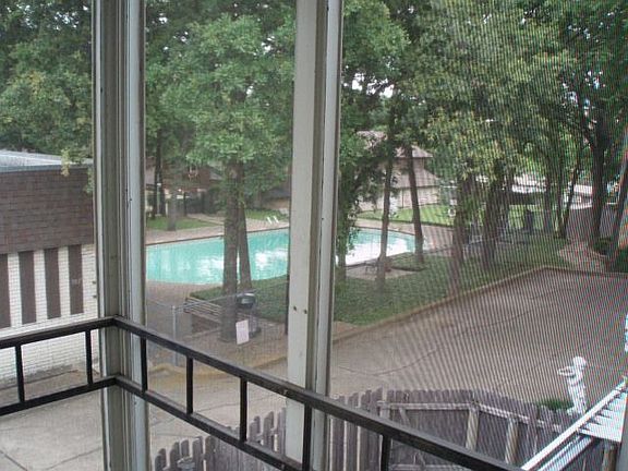 5th image of 840 Chateau Valee Cir