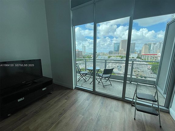4th image of 690 SW 1st Ct APT 1211